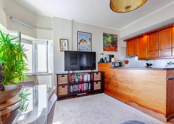 Penthouse Vista Mar In Lisboa Cascais Family And Work Friendly דירה *