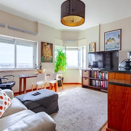 Penthouse Vista Mar In Lisboa Cascais Family And Work Friendly Lejlighed